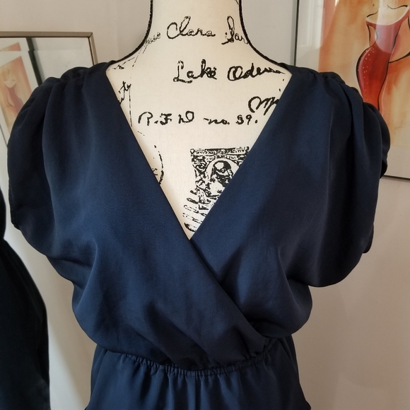 H&M Navy Blue Short Sleeves V Neck Jumpsuit SIZE 2. - Picture 2 of 16